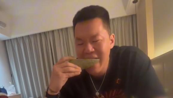 吃瓜怎么发视频,吃瓜达人教你如何轻松制作热门视频