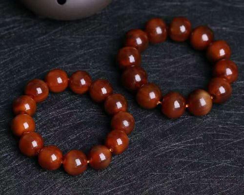 海黄新料手串怎么看真假,海黄新料手串真假辨识指南