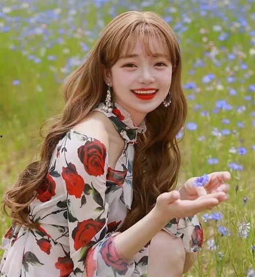 夏季网红羊毛卷发,网红羊毛卷的火爆解析